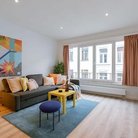 Colorful Pop Apartment In The Heart Of Antuérpia Exterior foto