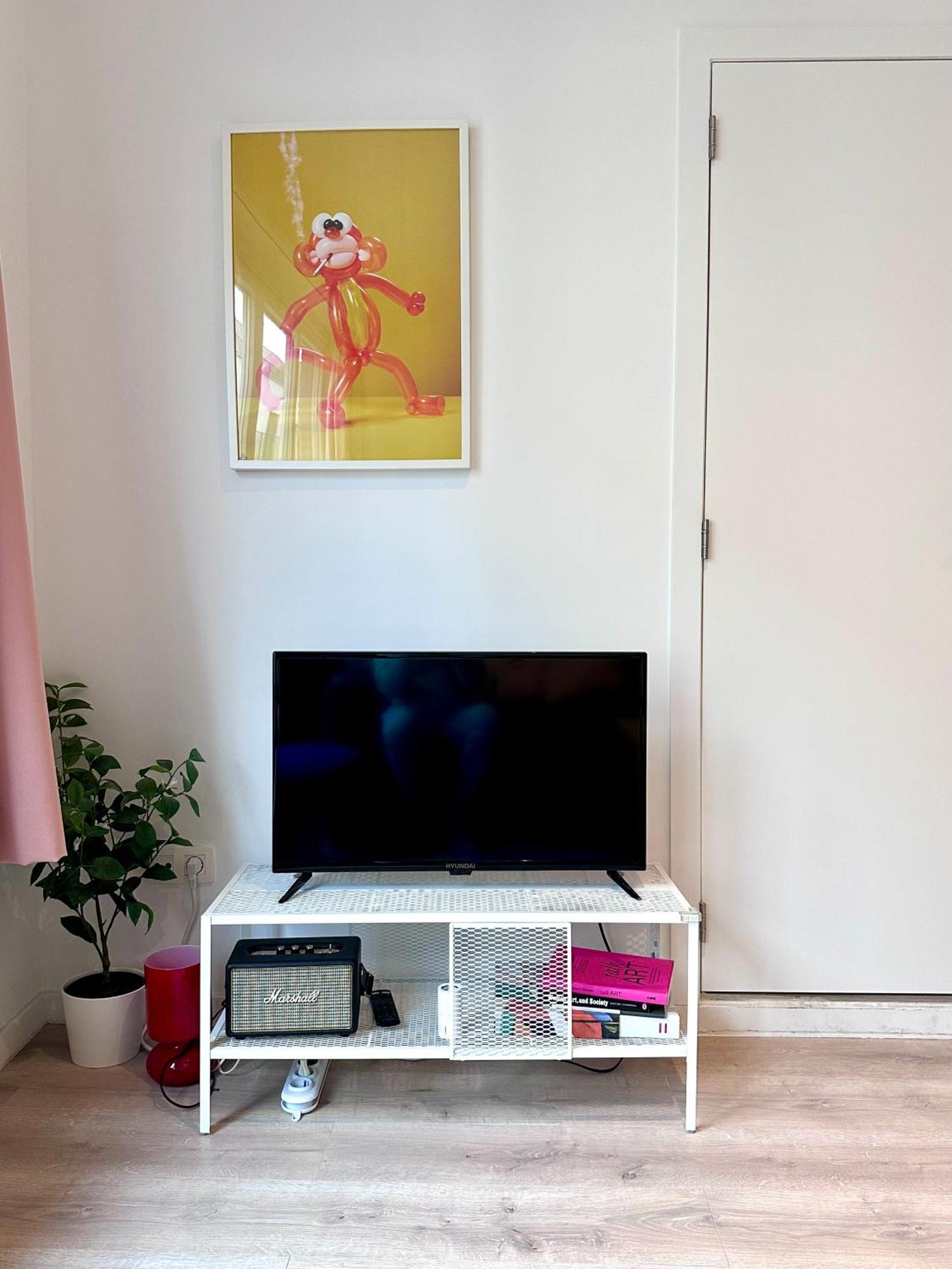 Colorful Pop Apartment In The Heart Of Antuérpia Exterior foto